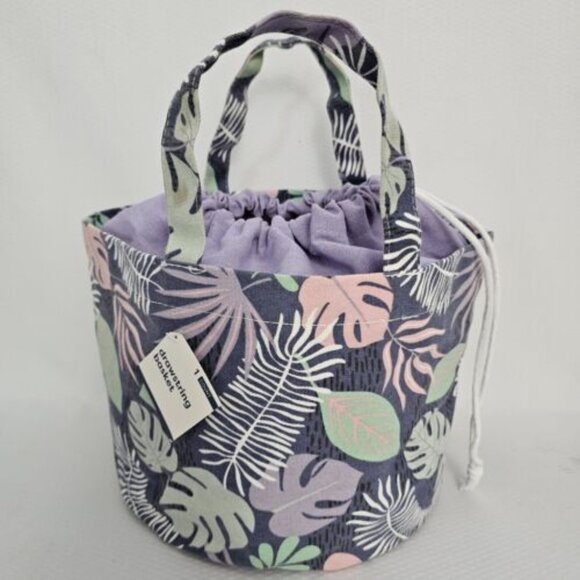 Handbags - NWT Drawstring Bucket Bag